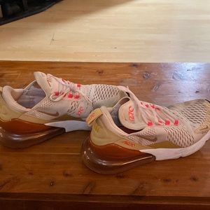 Nike Airmax 270 cream